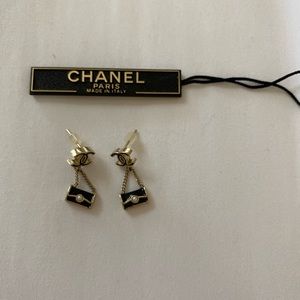 Chanel - authentic cute purse earrings